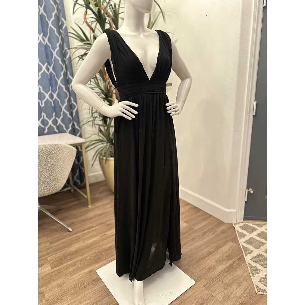 Love By Design Athen Plunging V-Neck Maxi Dress